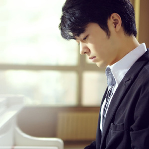 初学生破初疼哭了借种
